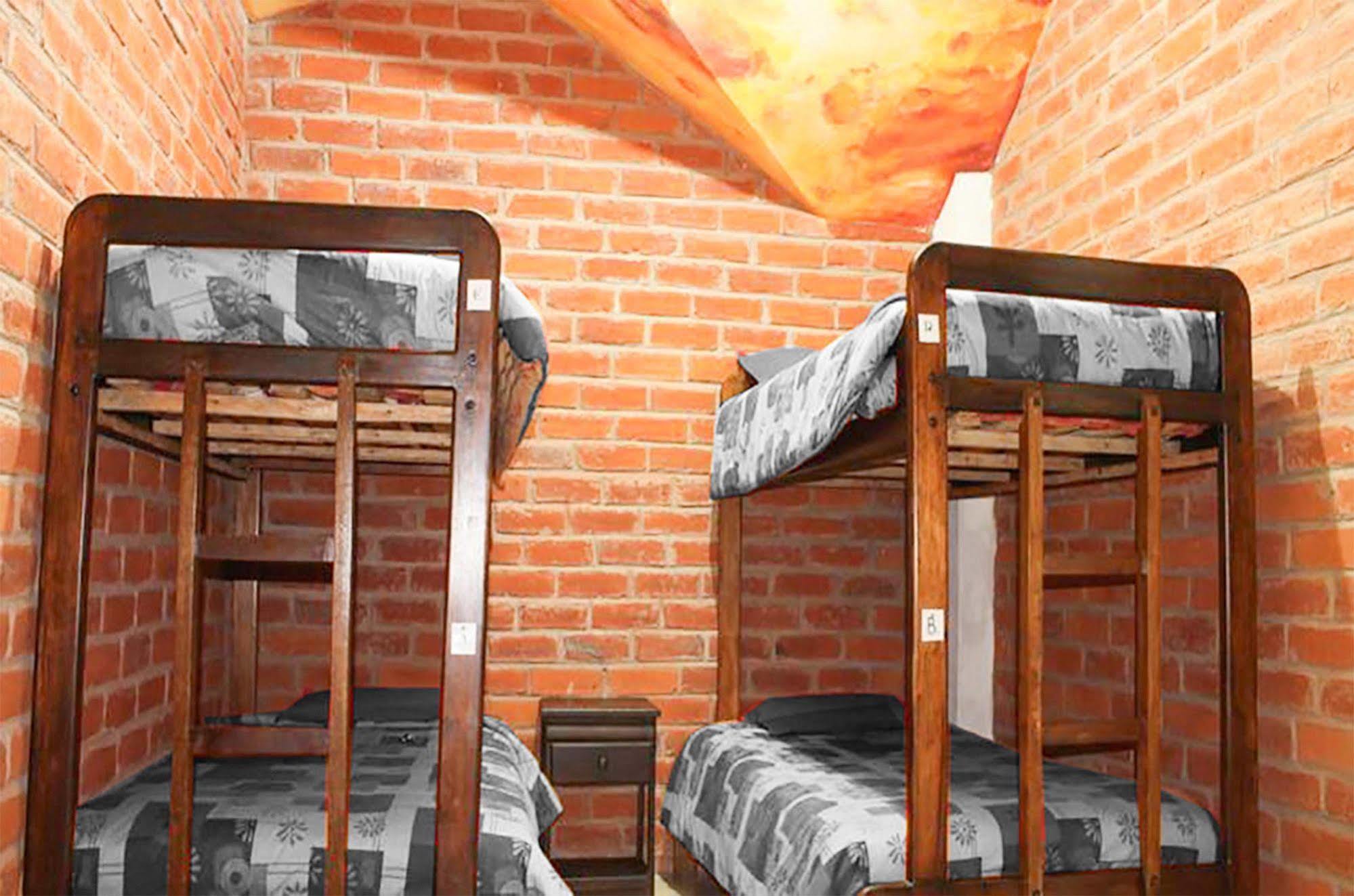 Hostel City Hub Colombo Airport Katunayaka Екстериор снимка